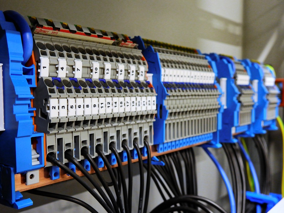 switchgear-2069759_960_720